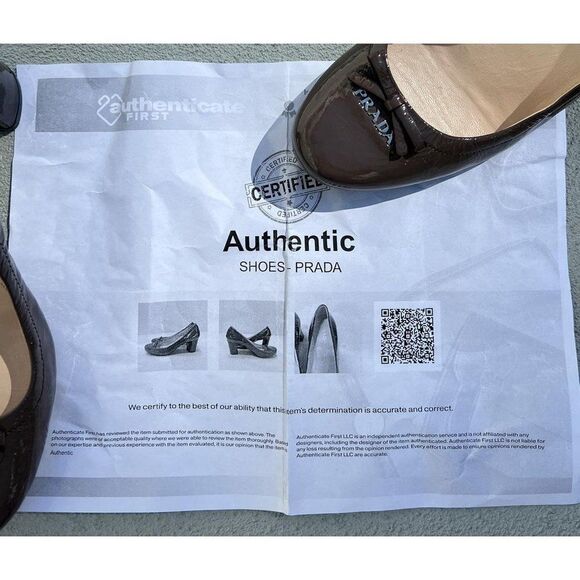 PRADA Brown Patent Leather Bow Block Heel Pumps Size IT37 - Picture 12 of 13